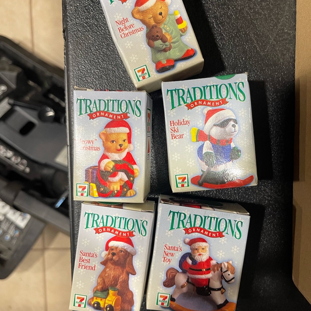 Vintage Ornament Set - Festive Collection 1998 7 Eleven